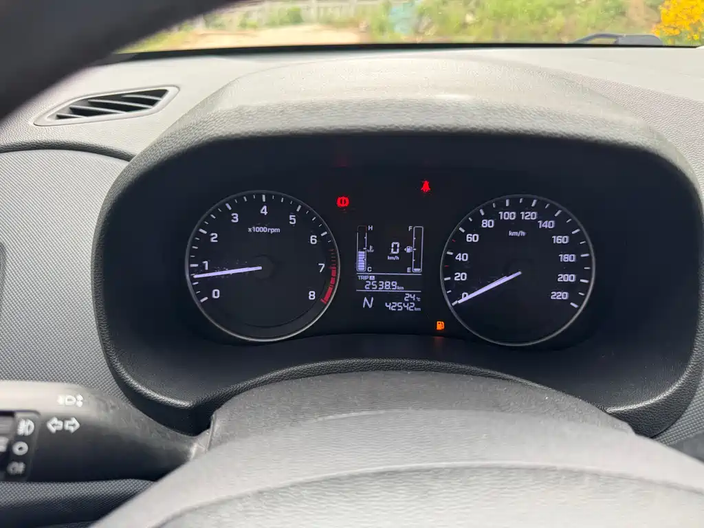 Hyundai ix25 2016 — фото 10