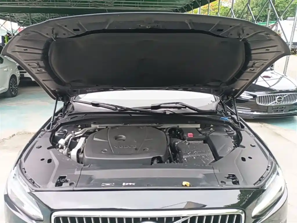 Volvo S90 2018 — фото 20