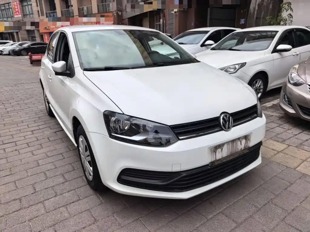 Volkswagen Polo 2015 — фото 4