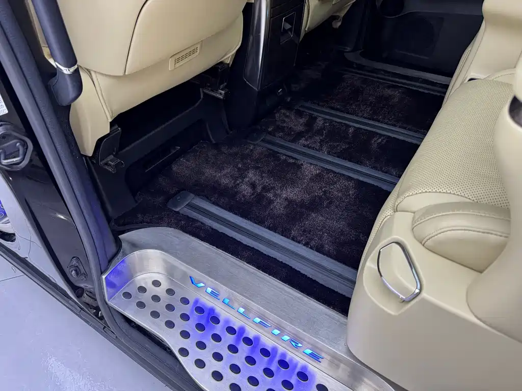 Toyota Vellfire 2021 — фото 6