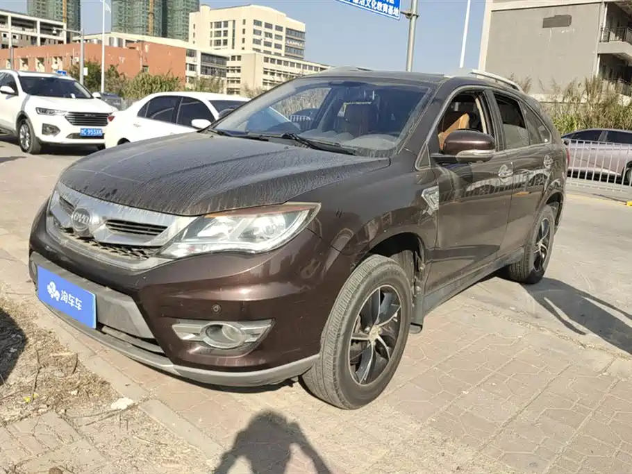 BYD S7 2015