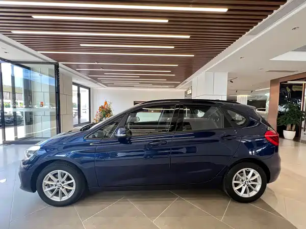 BMW 2 Series Station Wagon 2019