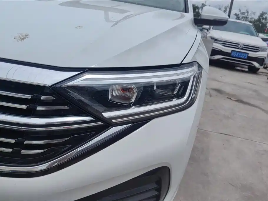 Volkswagen Sagitar 2025