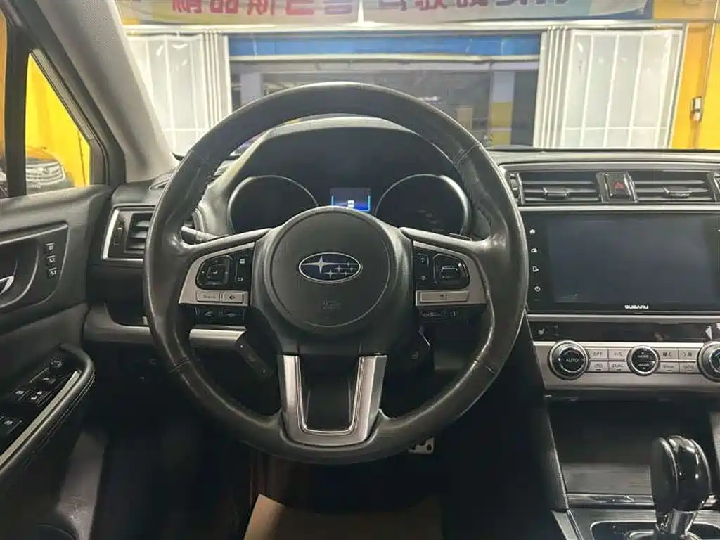 Subaru Outback 2017 — фото 13