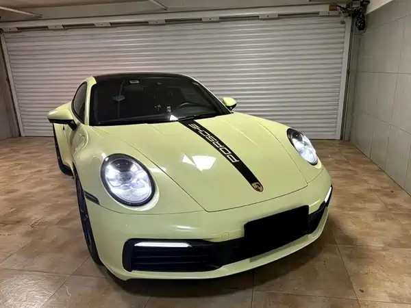 Porsche 911 2023