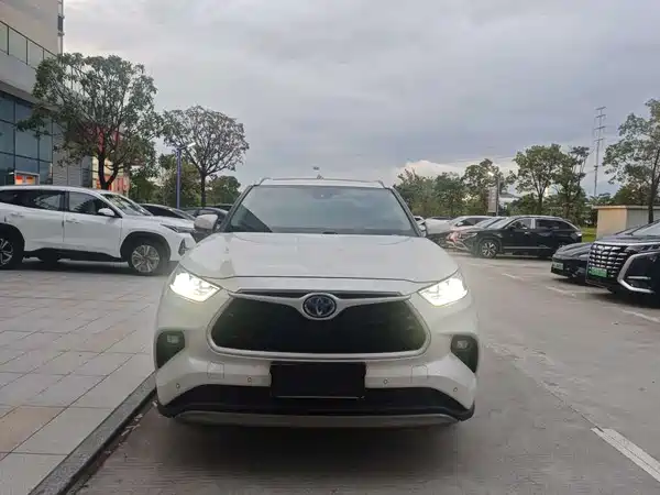 Toyota Highlander 2022
