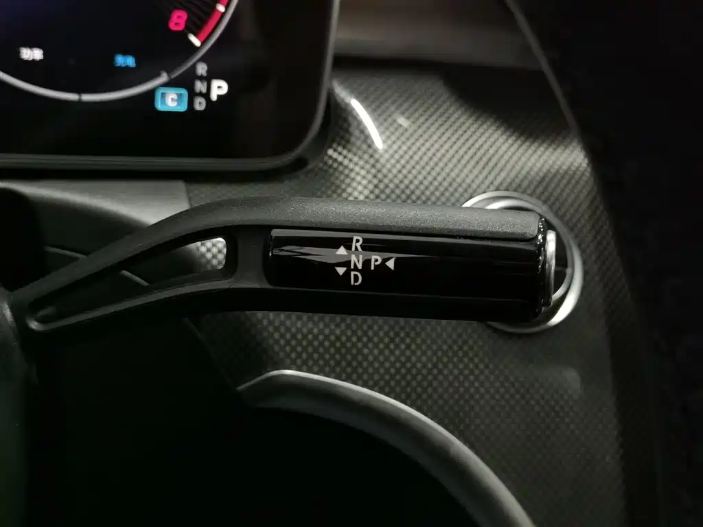 Mercedes-Benz C-Class 2023 — фото 13