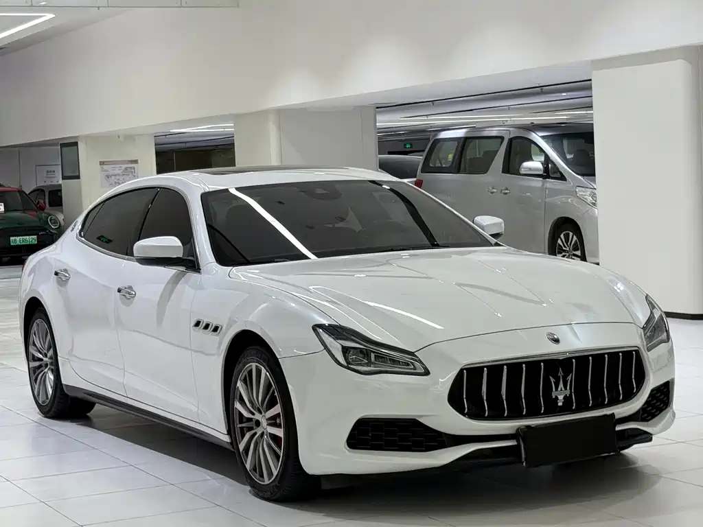 Maserati Quattroporte 2019 — фото 3