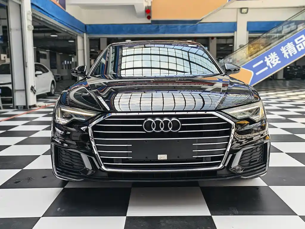Audi A6L 2022