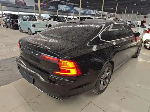 Volvo S90 2018