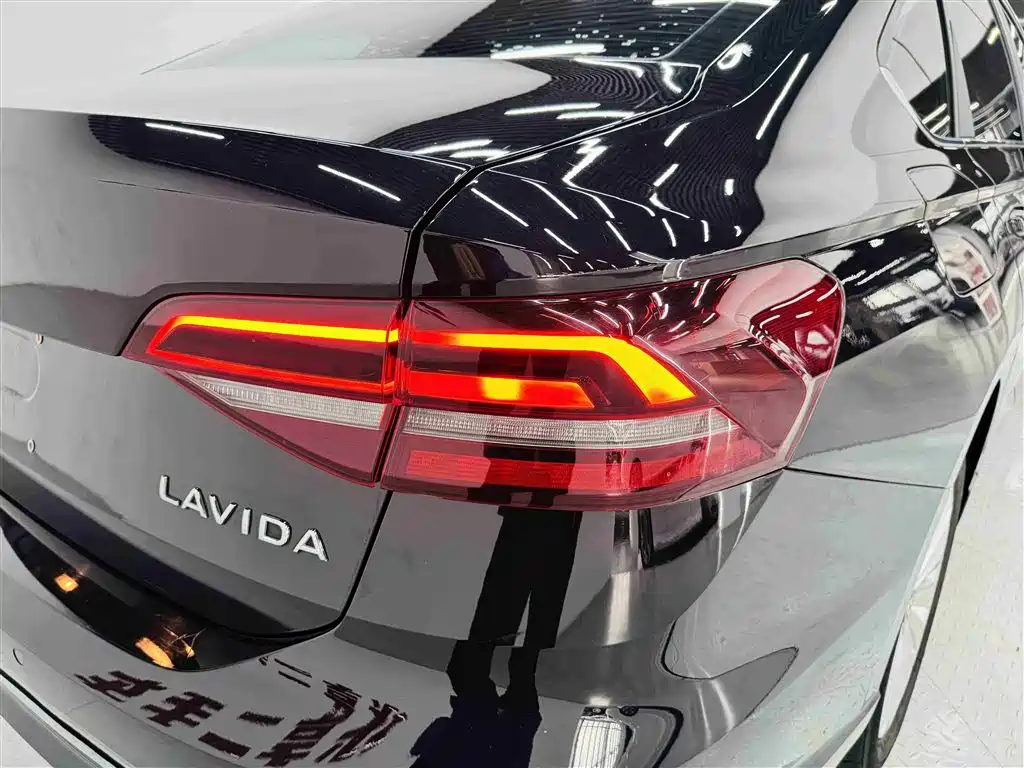 Volkswagen Lavida 2021 — фото 17