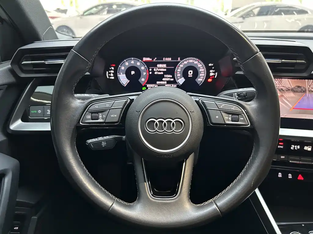 Audi A3 2023 — фото 21