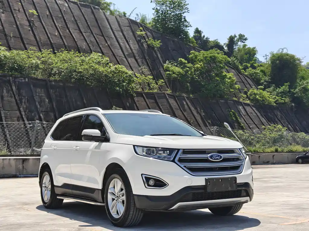 Ford Edge 2017 — фото 4