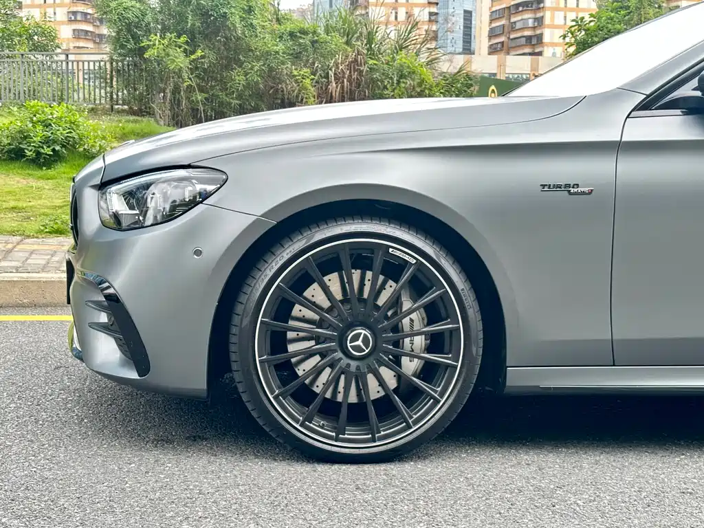 Mercedes-Benz E-Class AMG 2022 — фото 4
