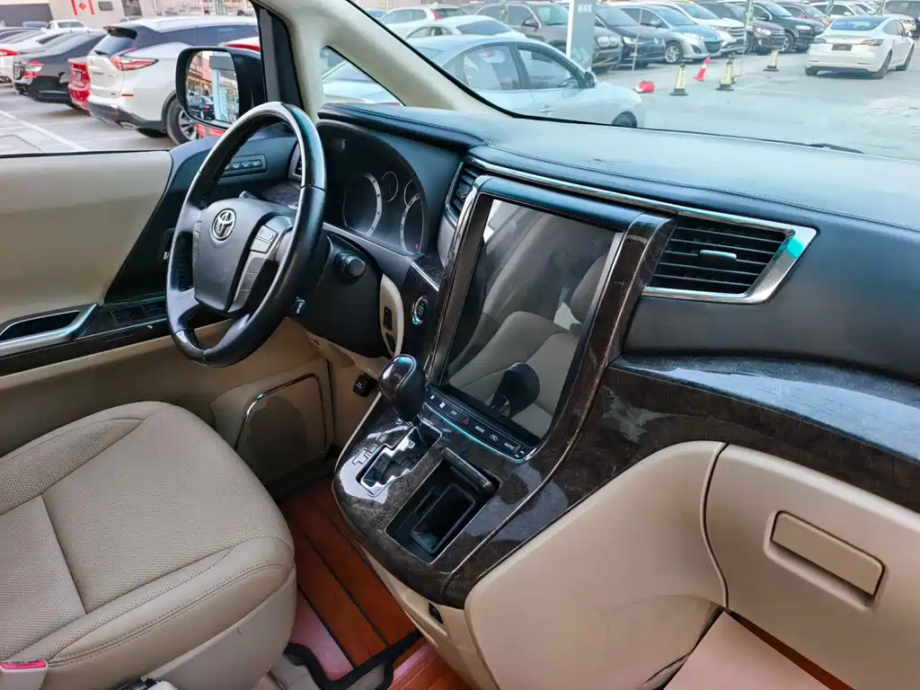 Toyota Alphard 2011 — фото 15