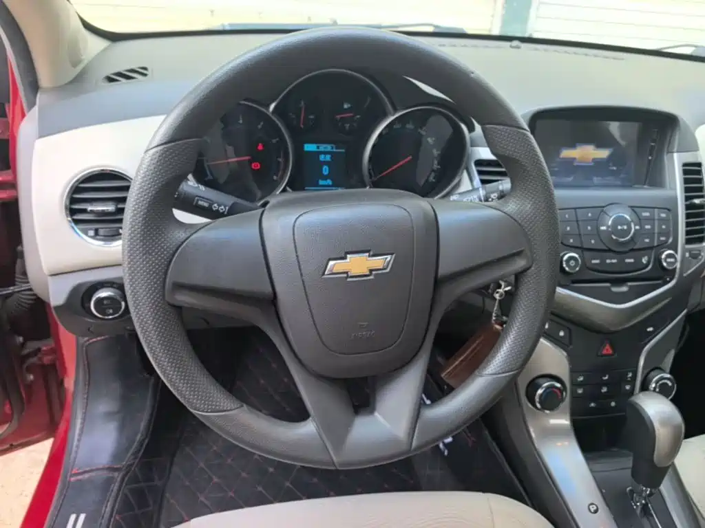 Chevrolet Cruze 2015 — фото 11