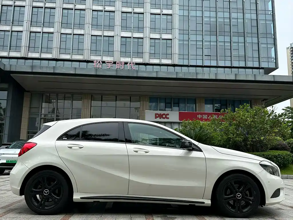 Mercedes-Benz A-Class 2014