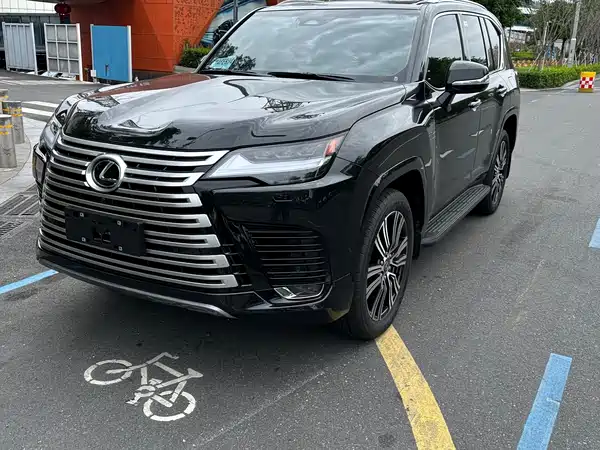 Lexus LX 2025