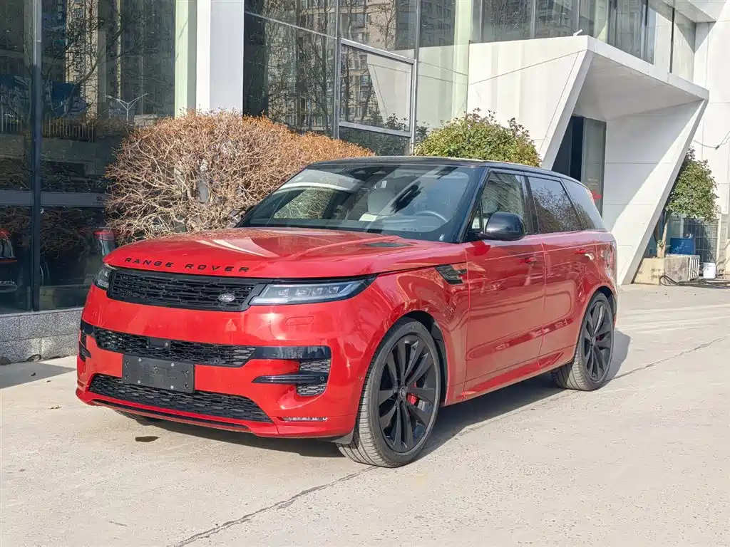 Land Rover Sport PHEV 2025 — фото 1