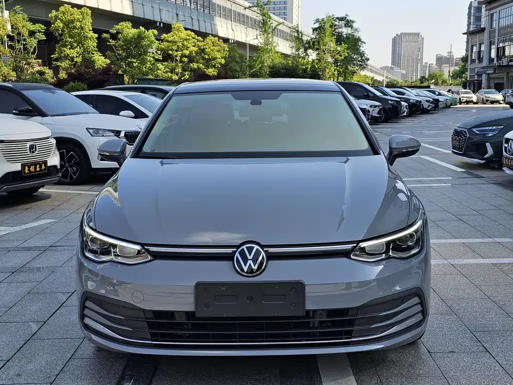 Volkswagen Golf 2022