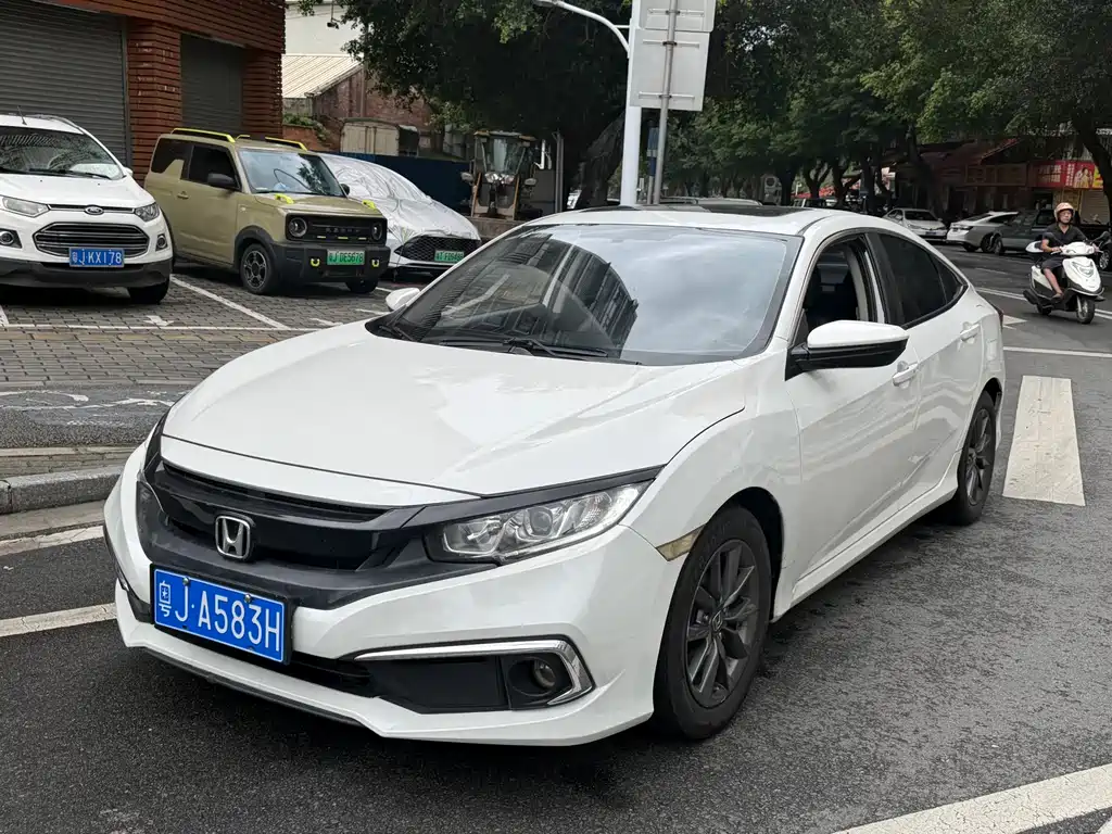 Honda Civic 2020 — фото 1