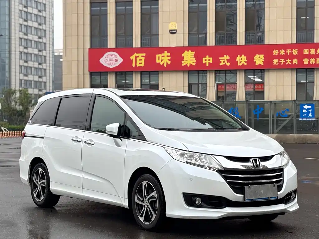 Honda Odyssey 2016 — фото 3
