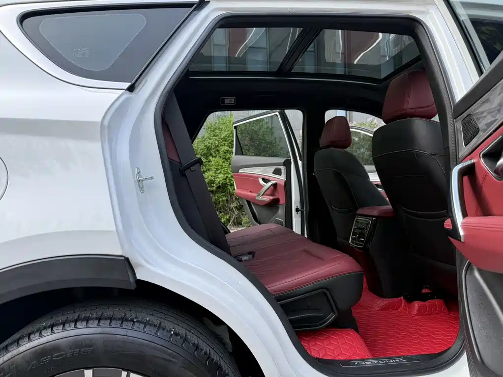 Jetour X70 PLUS 2023 — фото 15