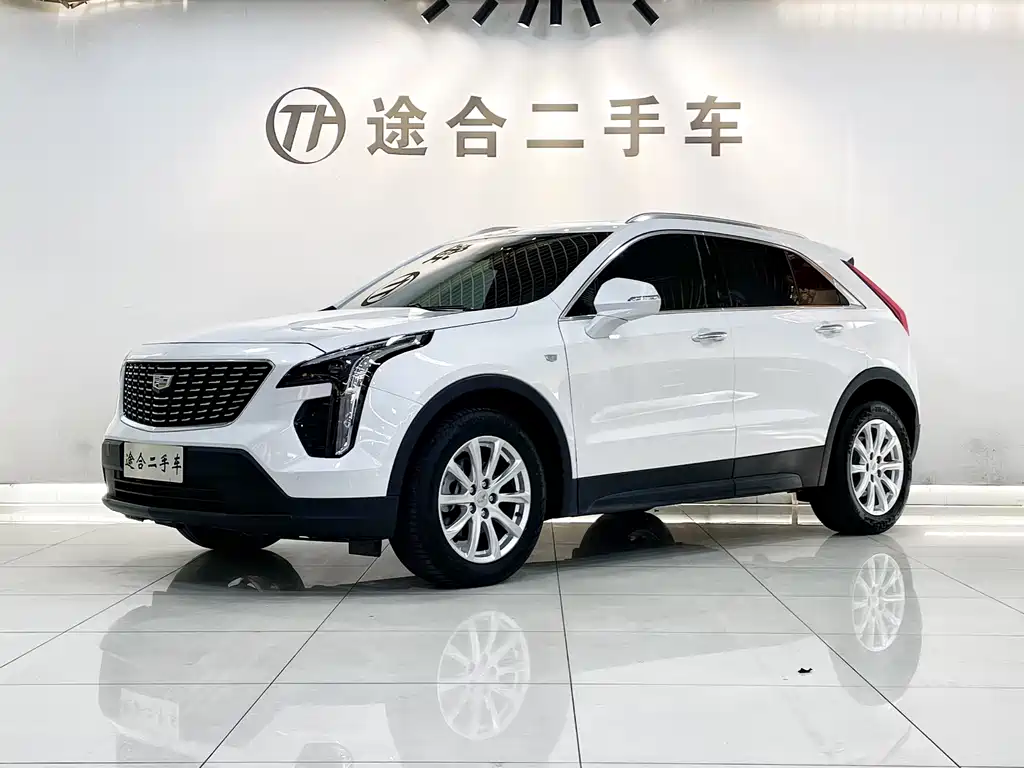 Cadillac XT4 2020 — фото 1