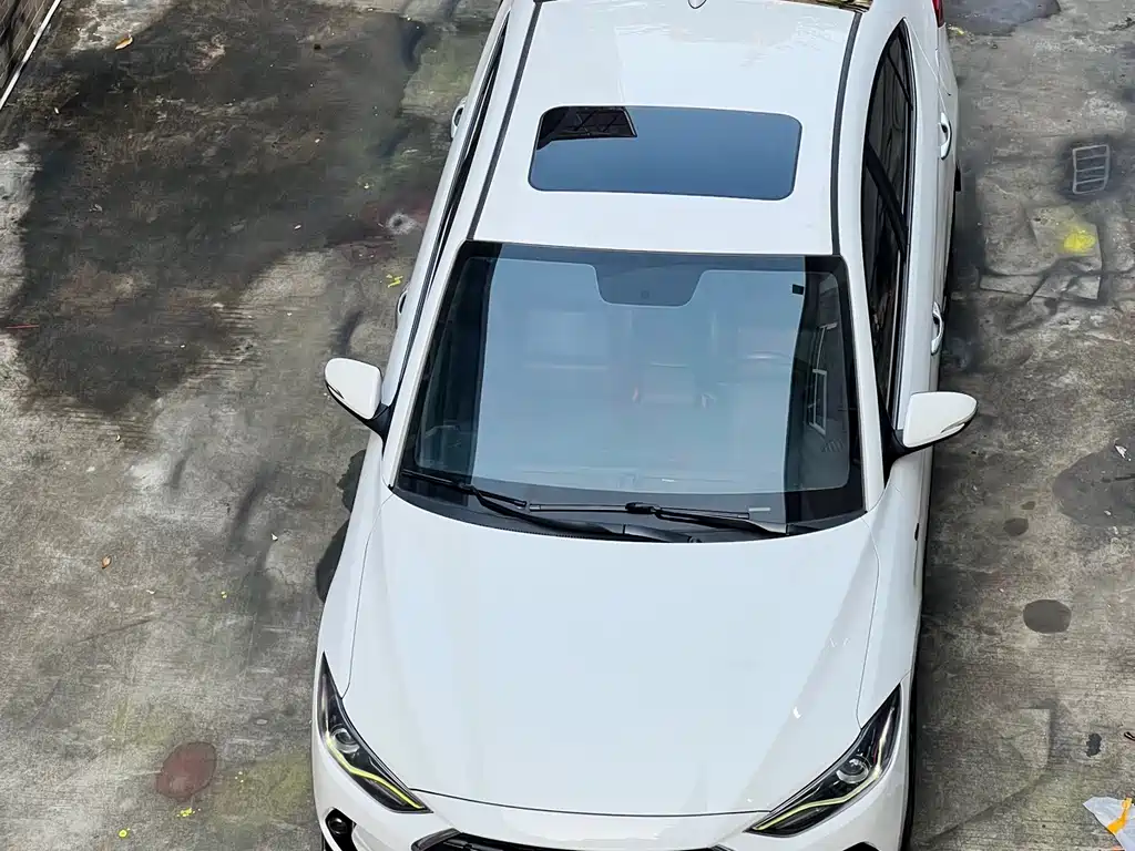 Hyundai Elantra 2019 — фото 8