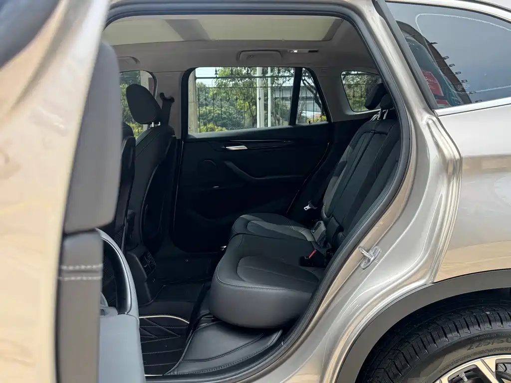 BMW X1 2020 — фото 10
