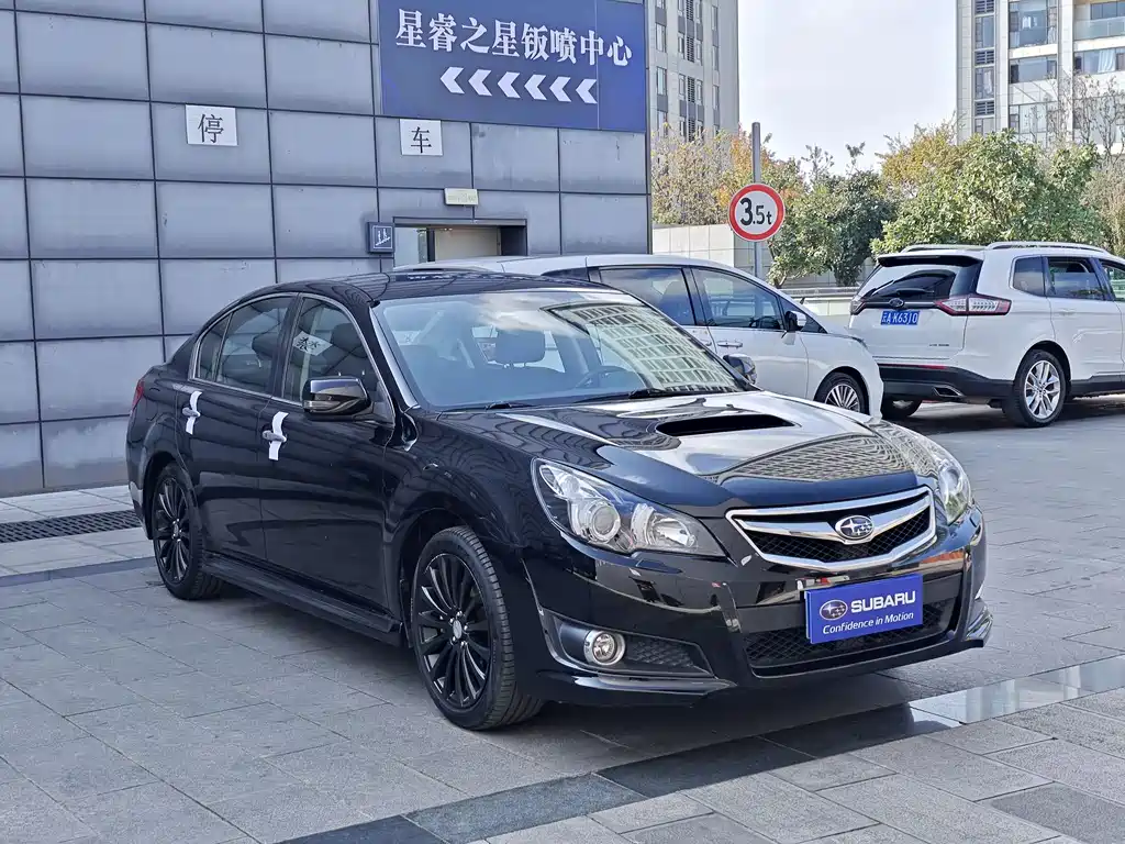 Subaru Legacy 2011
