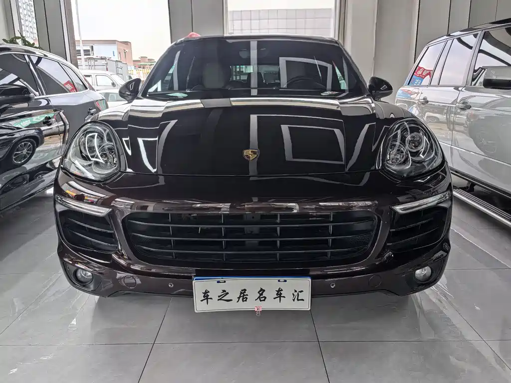 Porsche Cayenne 2015 — фото 2