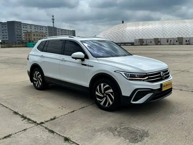 Volkswagen Tiguan L 2023