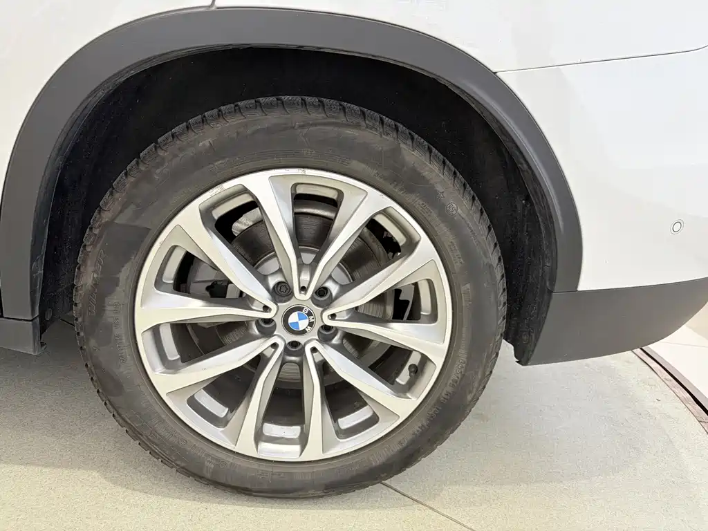 BMW X3 2018 — фото 21