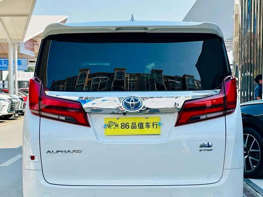 Toyota Alphard 2021 — фото 4