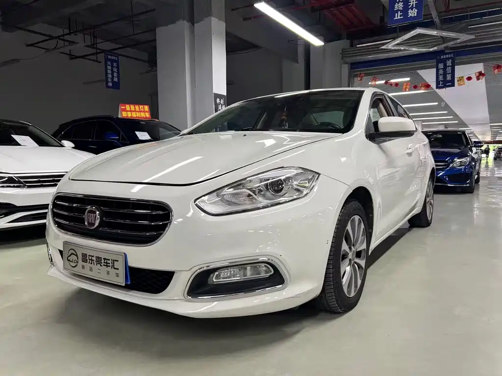 Fiat Viaggio 2013
