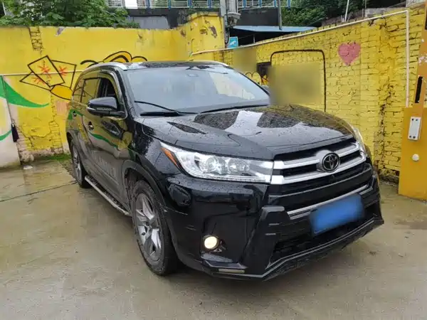 Toyota Highlander 2021