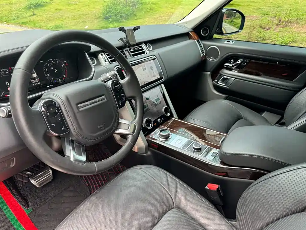 Land Rover Range Rover 2022 — фото 12