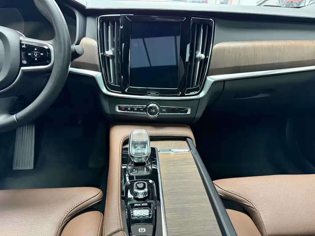 Volvo S90 2021 — фото 27