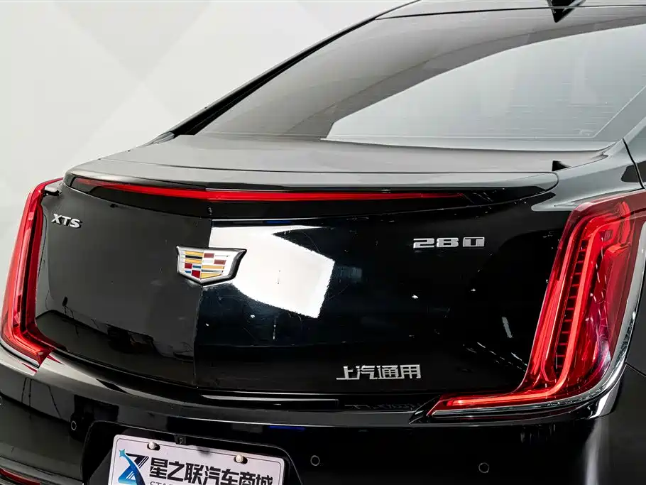 Cadillac XTS 2018 — фото 8