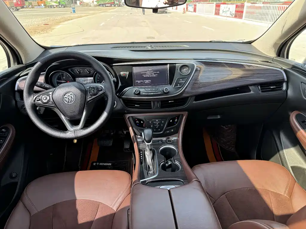 Buick Envision Plus 2017 — фото 6