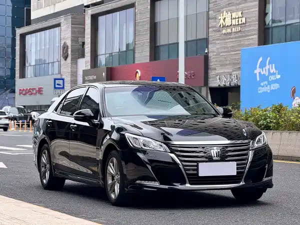 Toyota Crown 2017