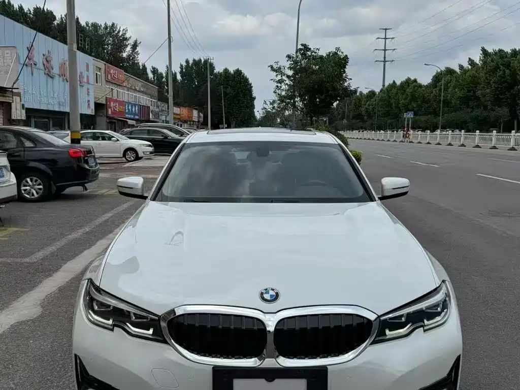 BMW 3 Series 2022