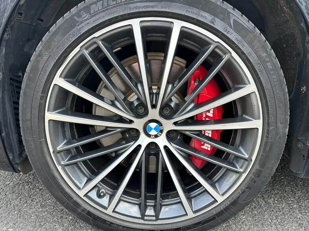BMW 5 Series 2020 — фото 15
