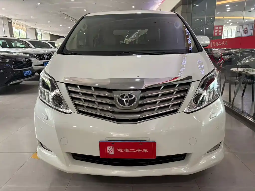 Toyota Alphard 2011