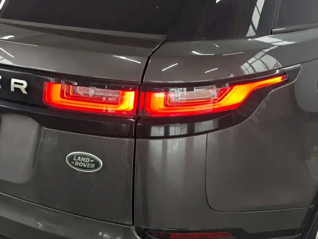 Land Rover Range Rover Velar 2022 — фото 19