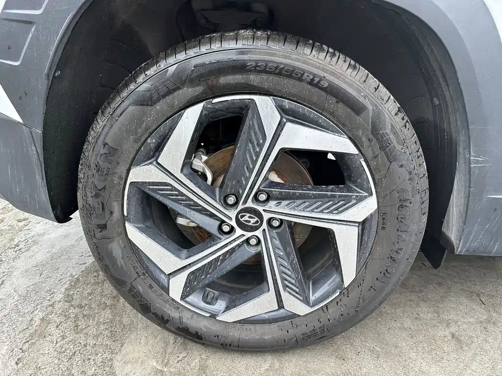 Hyundai Tucson 2022 — фото 9