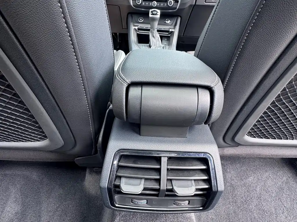 Audi Q3 2022 — фото 12