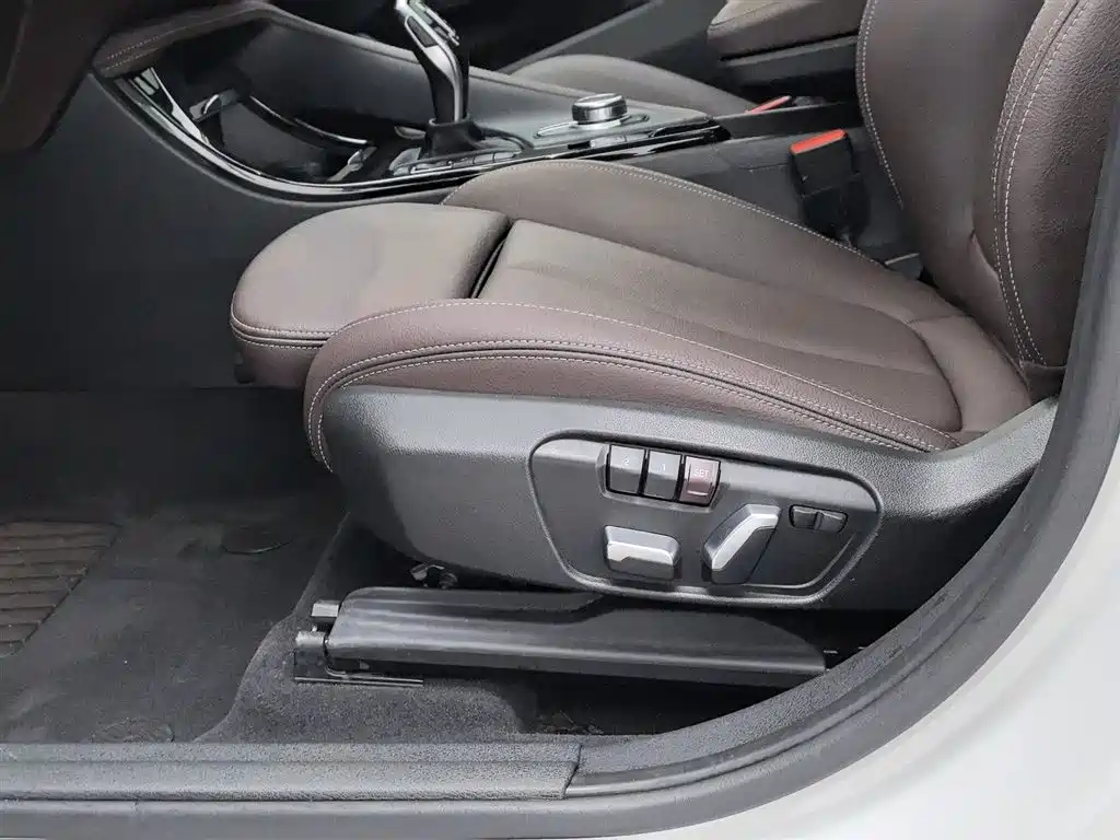 BMW X2 2023 — фото 20