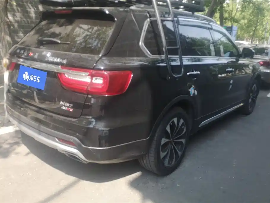 Hongqi HS7 2022